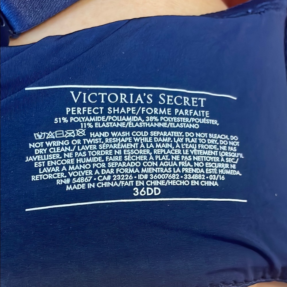 Victoria's Secret bra bundle - Picture 2 of 3